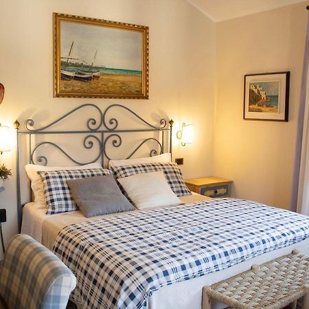 Boutique Hotel Fox'S Inn 新吉蒂诺瓦达恩 外观 照片