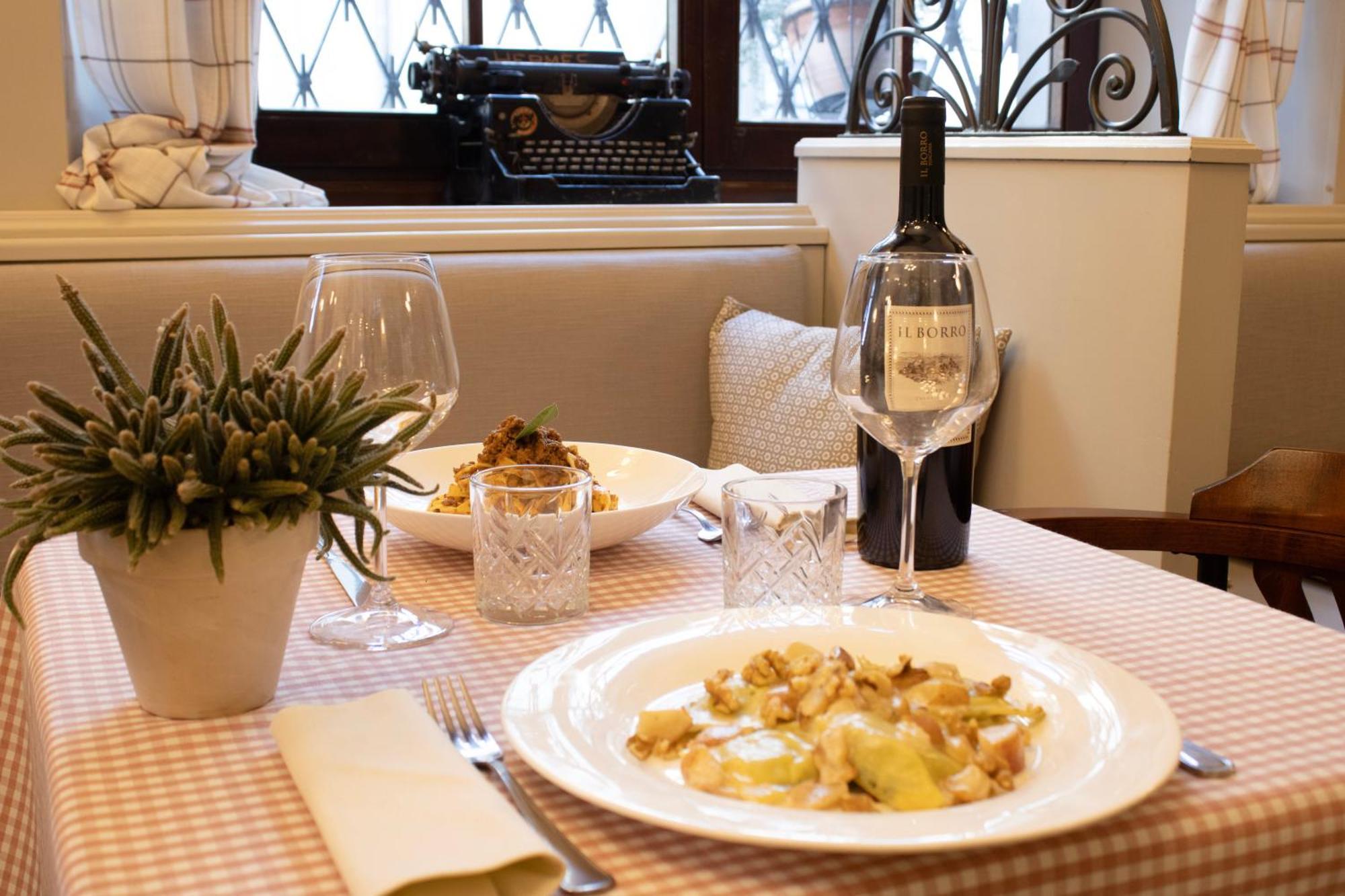 Boutique Hotel Fox'S Inn 新吉蒂诺瓦达恩 外观 照片